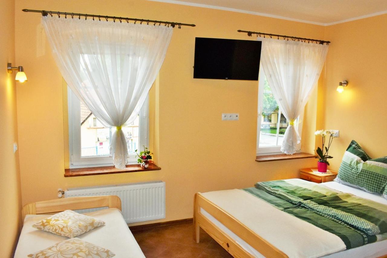 Pokoje Nad Rzeka Kudowa Zdroj Exterior photo